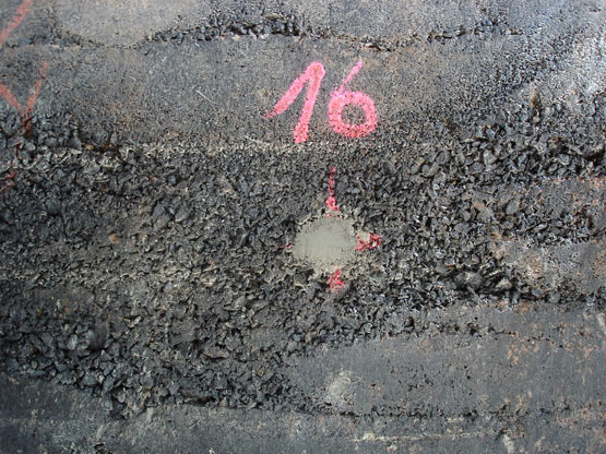 Abb. 9 Haufwerksporiger Beton in der Linachtalsperre Vöhrenbach